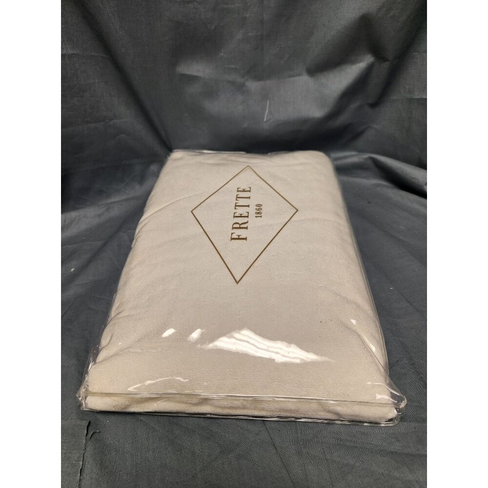 Frette Plush Bath Rug 21 Inches x 34 Inches Milk 100% Cotton NEW WITH TAGS! - Picture 5 of 6